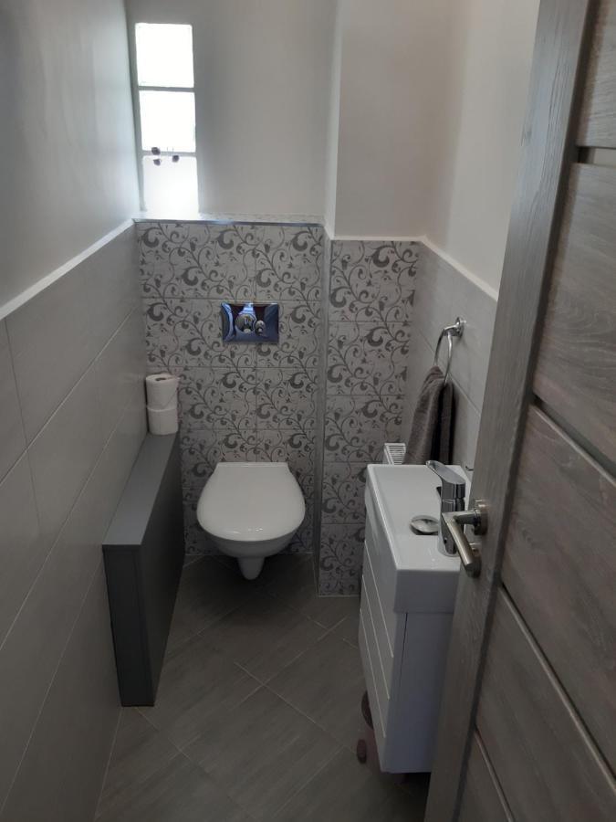 Profi Keco Apartman Balatonalmadi Exterior photo