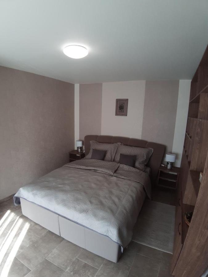 Profi Keco Apartman Balatonalmadi Exterior photo